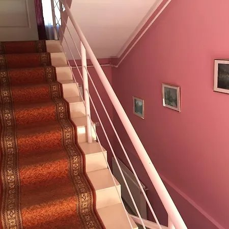 Green Park Apartment