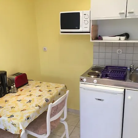 Green Park Apartment
