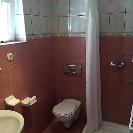 Green Park Apartment